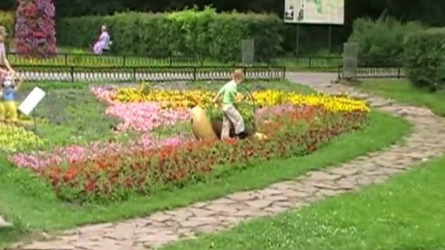 Москва, Июль: Фестиваль цветников в Кузьминках