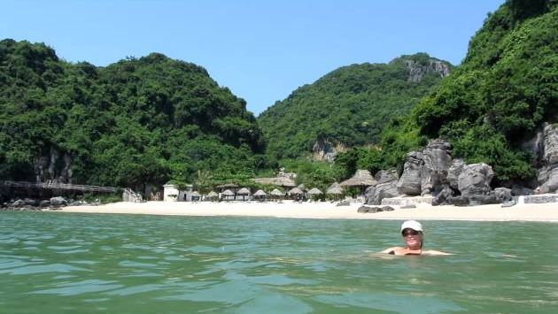 Вьетнам в сентябре: Cat Ba. beach Cat Co 2  Vietnam 2012