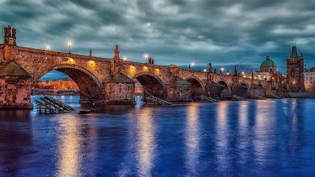 Чехия, Прага. Июнь 2011. Моя зарисовка.