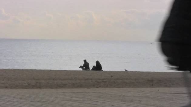 Январь: The beach of Barceloneta in Barcelona, Spain