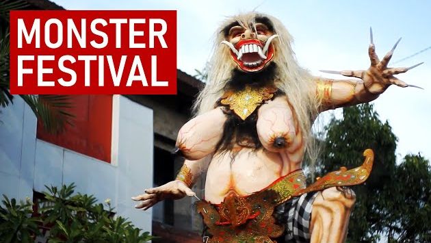 Март, Бали: Freaky MONSTER FESTIVAL Ogoh-ogoh! (Bali) on the eve of Nyepi day in Bali, Indonesia