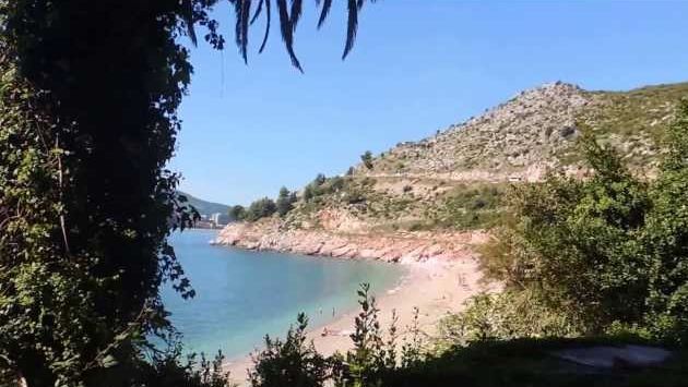 Пляж Каменово в октябре (Черногория, Будванская ривьера)