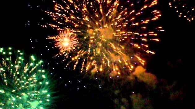 Феодосия, Июль: Фейерверк на день города Феодосия(2009г.)