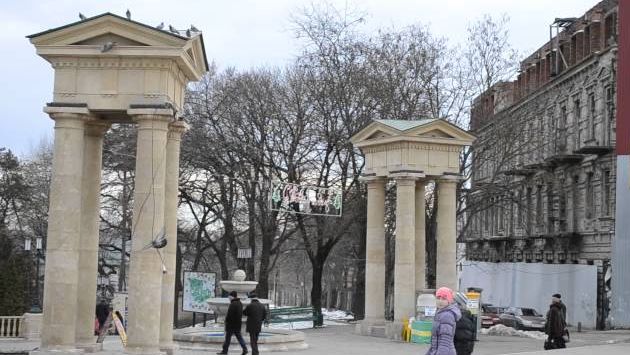 Ессентуки, Январь: Ессентуки. Елка. Рождество.