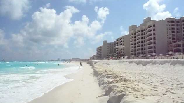 Апрель: Cancun Beach 2011