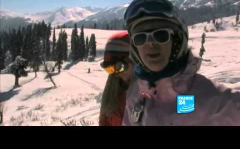 Январь, Индия: India: Skiing in Gulmarg, in the middle of Himalayan peaks!