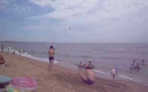 Китай в августе: пляж Нандайхе