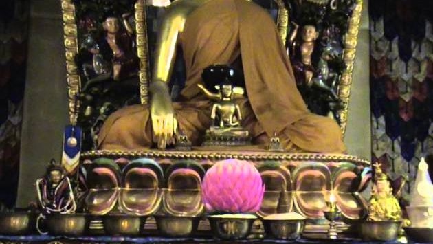 Апрель: Дацан в Питере