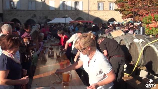 Франция: Fête de la châtaigne 2014 à Sauveterre De Rouergue