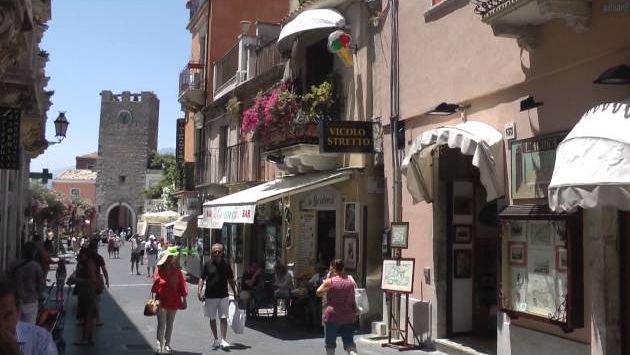 Июнь: Сицилия.Таормина-3.mpg ( Sicilia. Taormina - 3 )