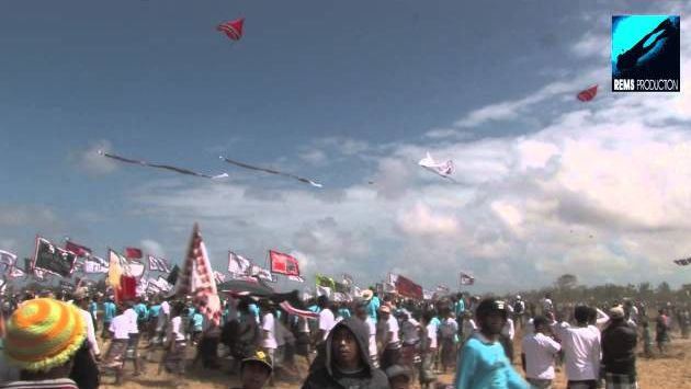 Июль: Kite festival 2012, Sanur, Bali