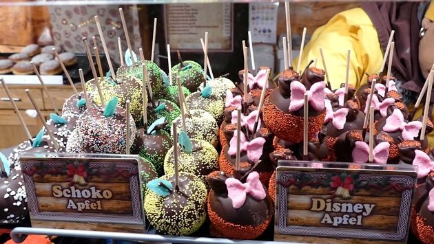 Декабрь: Weihnachtsmarkt Wien -  Christmas Market Vienna - Austria