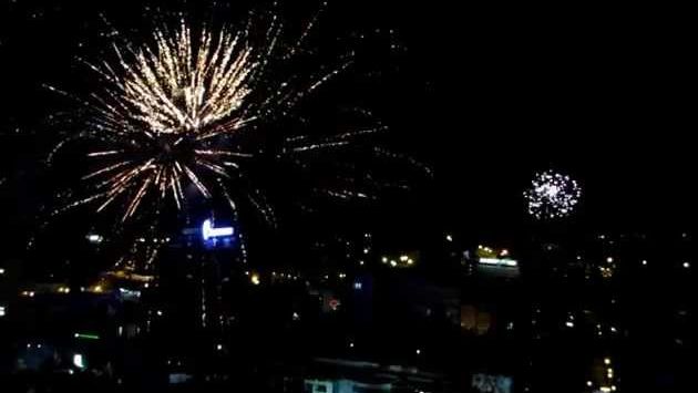 Декабрь в Сочи: Салют в центре Сочи.Новый год 2013