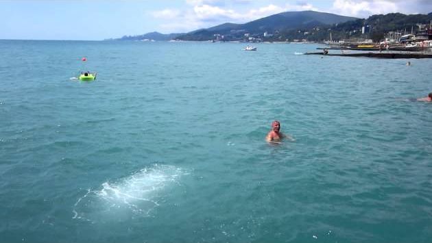 На море в Адлере 21 Июня 2013 г (после обеда)