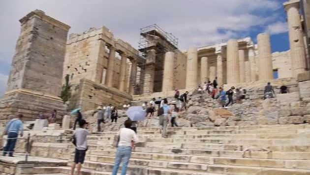 Июль: Круиз по островам Греции