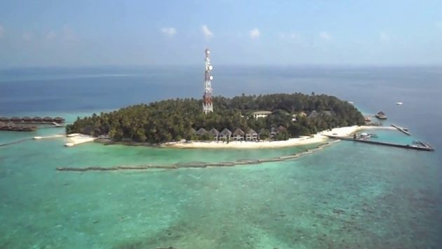 Август: Полёт над Мальдивами. Остров Фихалхохи. 22.12.2016год.
