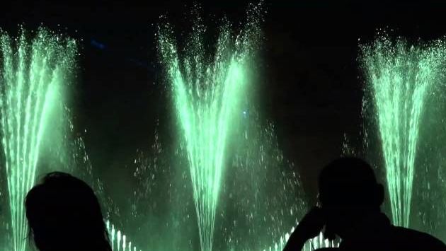 Кипр, Июнь: Кипр. Протарас. Танцующие фонтаны HD