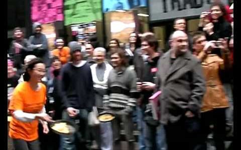 Февраль, Лондон: The Great Pancake Race