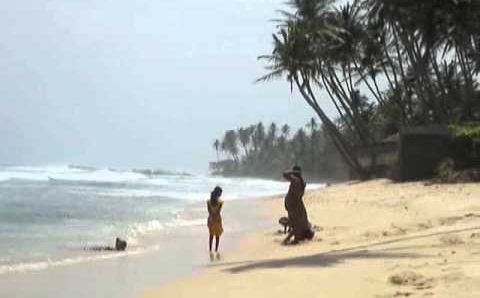 Август: ► Beach south from Unawatuna, Sri Lanka
