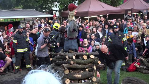 Чехия: Burning The Witch, Kampa, Prague, Sony FDR AX 100B 4K