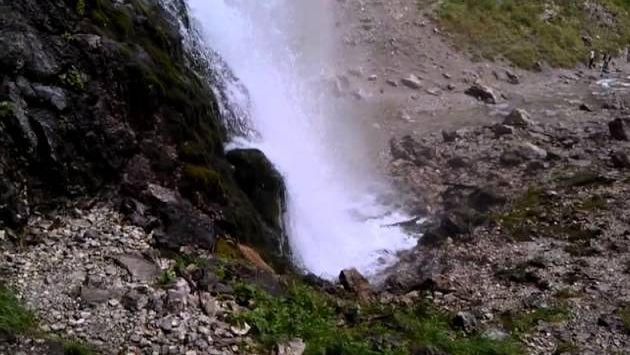 Абхазия в октябре: Гегский водопад, Абхазия, осень 2013 года.