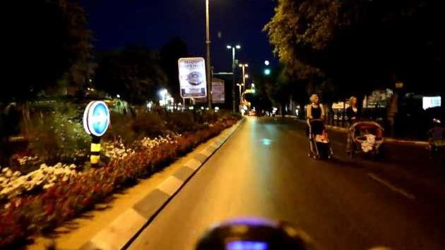 Октябрь, Израиль: Йом Кипур, вечер. Израиль. Раанана. Yom Kippur in Raanana, Israel.