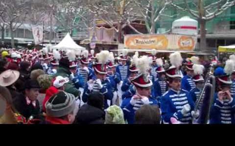 Февраль, Германия: Fasching 2010 (Karneval)  Mainz, GERMANY