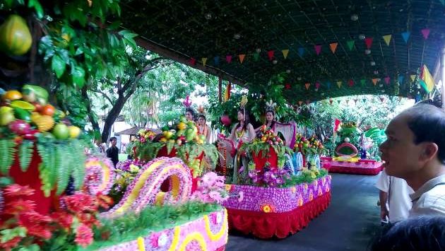 Май в Вьетнаме: Fruits Festival - Lễ hội trái cây ở Suối Tiên