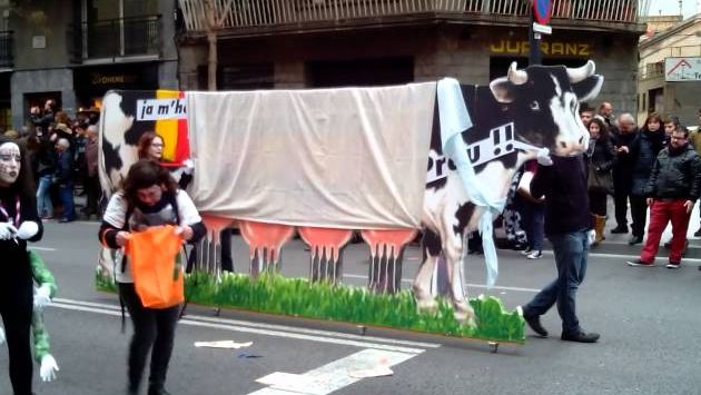 Февраль, Барселона: Carnaval 2014 Barcelona - Sants : Rua y Comparsas