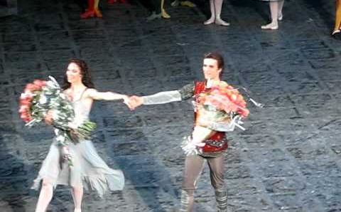 Февраль, Москва: "Эсмеральда" (Большой театр, поклоны)