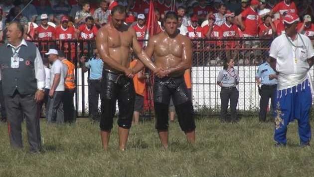 Турция, Июль: Kirkpinar 2011 Final Ali Gürbüz vs Recep Kara