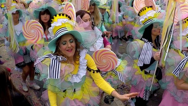 Февраль: Карнавал 2018, город Патра. Греция