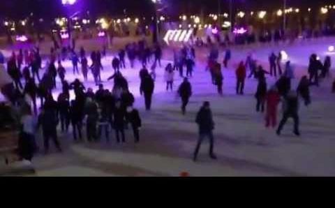 Январь в Москве: Moscow, Gorky Park, The largest ice rink in Europe
