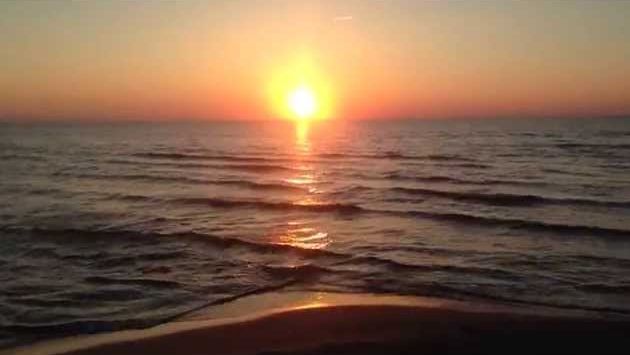 Поехали смотреть на закат - Балтийское море. Апрель 2014.