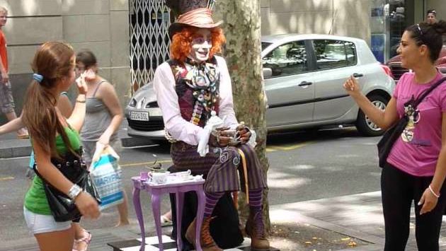 Барселона, Апрель: Живые статуи в Барселоне